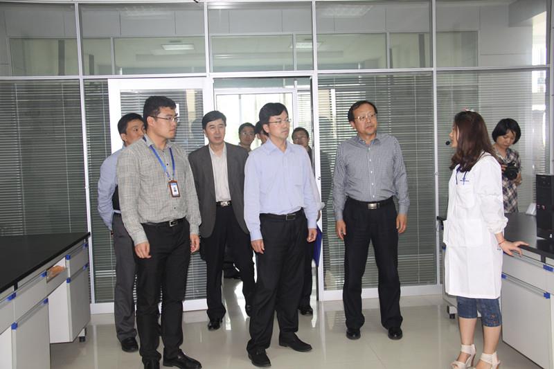 國(guó)家知識(shí)產(chǎn)權(quán)局、山東省知識(shí)產(chǎn)權(quán)局領(lǐng)導(dǎo)蒞臨海利爾藥業(yè)集團(tuán)視察指導(dǎo)工作