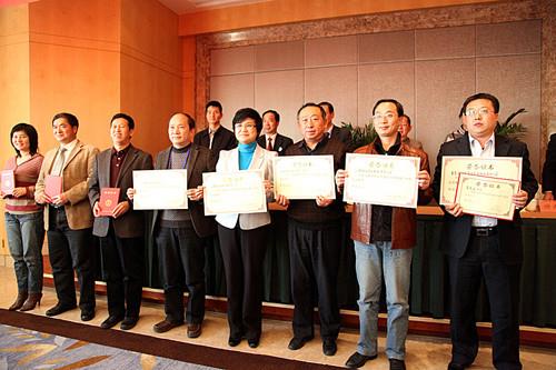 海利爾喜獲雙豐收