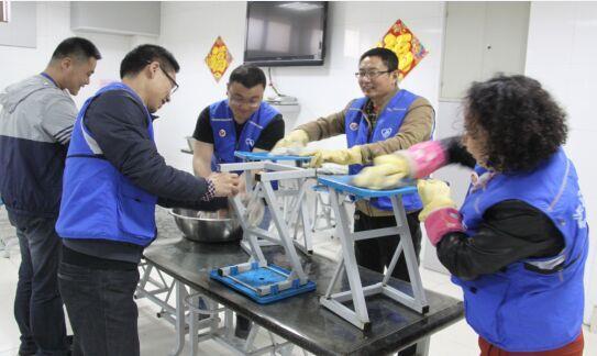 維護(hù)良好的環(huán)境  從我做起、從點(diǎn)滴做起