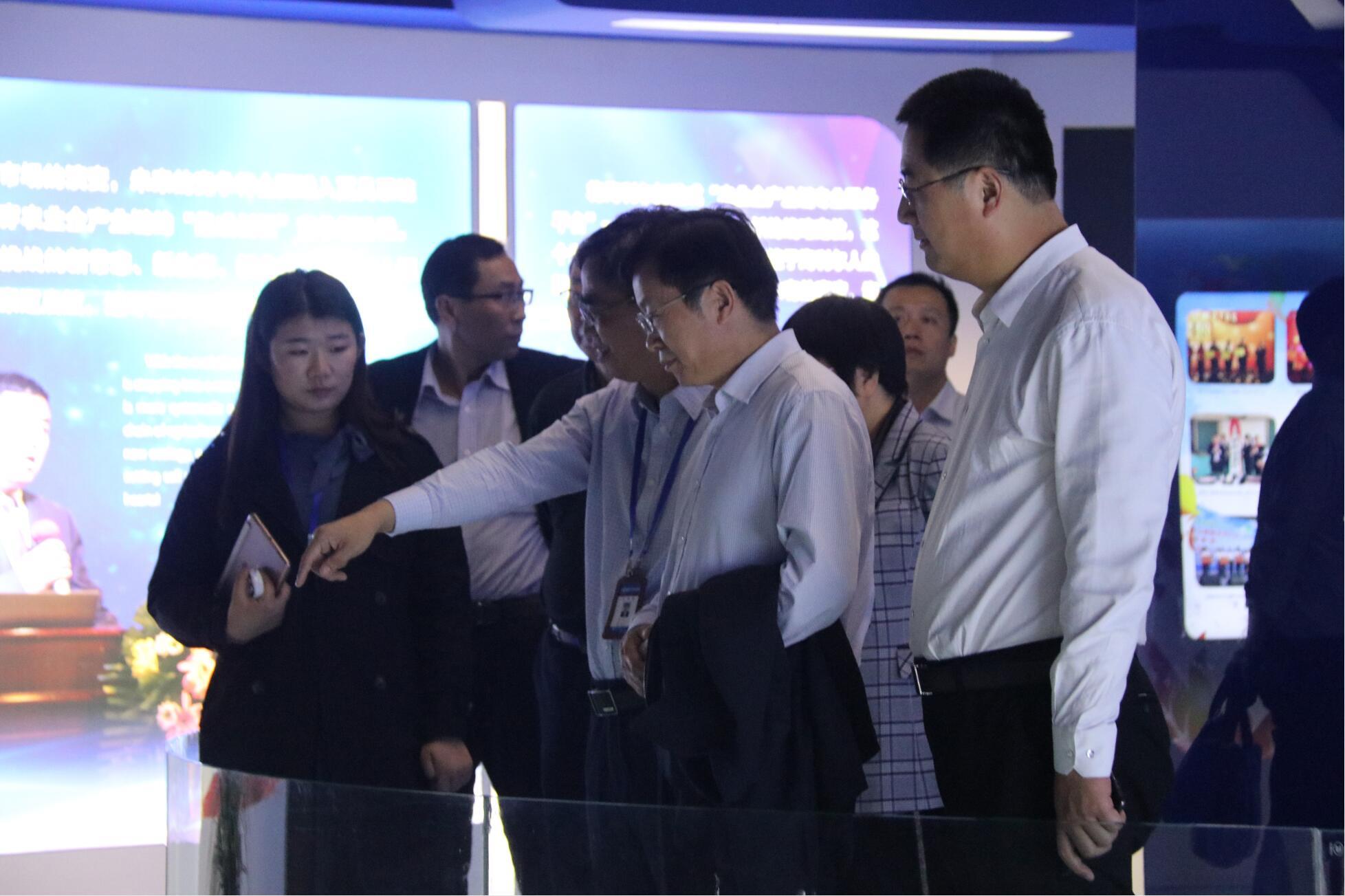 省工業(yè)運行指揮部調研組孔慶成副廳長一行到集團調研